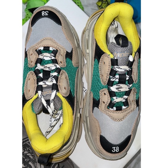 Balenciaga size 38 triple S - Picture 4 of 12